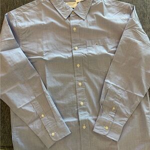 American Eagle Outfitters Light Blue Casual Shirt, NWT, Medium